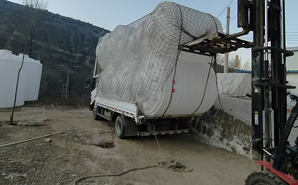 玛曲塑料桶批量交付案例：满足多行业高标容器需求的一站式解决方案